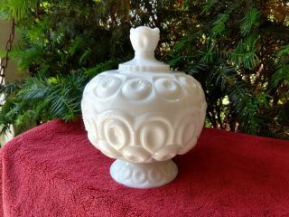 Vintage L.  E.  Smith Moon And Stars White Milk Glass Pedestal Bowl With Cover