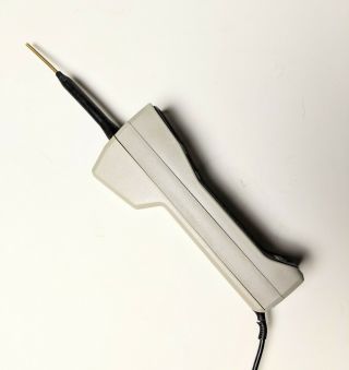 Vintage Motorola Brick Cell Phone w/accessories - Model F09NFD8466AG 6