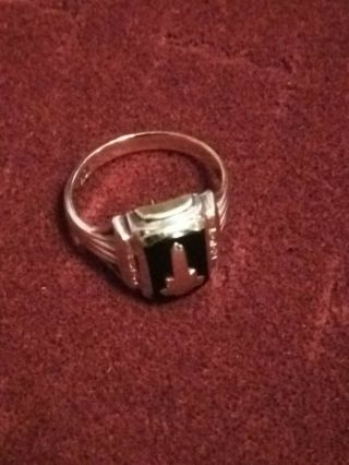 Vintage 1942 Class Ring,  10k,  3.  5g,  Size 5.  75