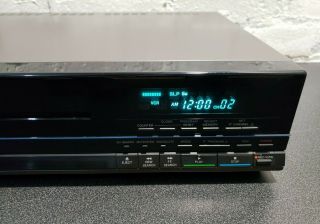 Magnavox VR9640AT01 VCR VHS HQ Stereo Video Cassette Player Looking 3