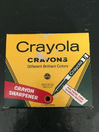 Vintage 64 Crayola Crayons W/ Built In Sharpener Binney & Smith Usa 1985