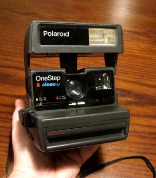 Polaroid One Step Close Up 600 Instant Film Camera With Strap Built In Flash