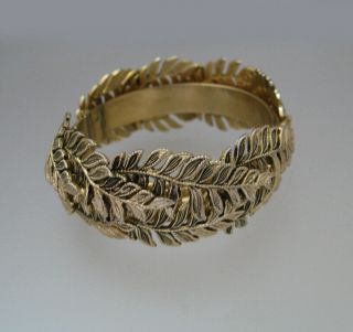 Vintage Whiting Davis Heavy Gold Plated Hinged Bangle Bracelet Leaf Design