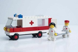 Lego Town Set 6680 Ambulance City Hospital Medic Van Lorry 911 Emt
