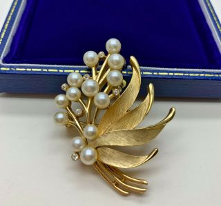 Vintage Jewellery Signed Crown Trifari Pearl Brooch/pin