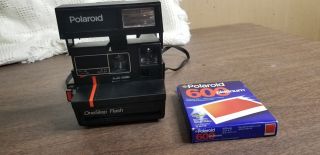 Polaroid 600 Onestep Flash Instant Camera With Vintage Film