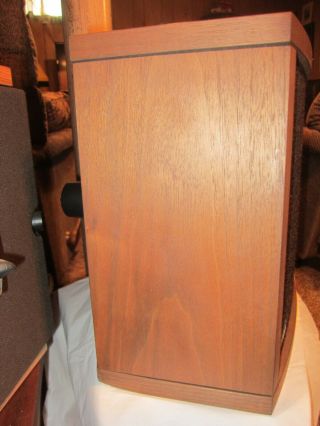 Single BOSE 901 Series IV Speaker Brown Wood Cabinet & Logo badge 3