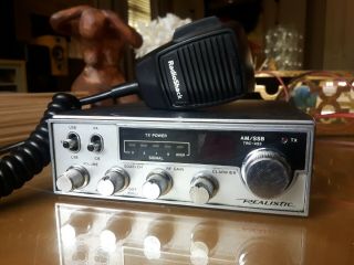 Vintage Radio Shack Tr - 453 40 Channel Cb Radio.