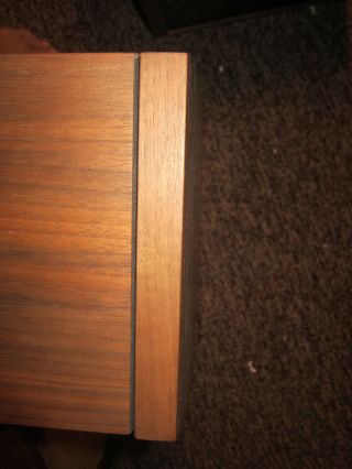 Single BOSE 901 Series IV Speaker Brown Cabinet,  Logo badge on 8