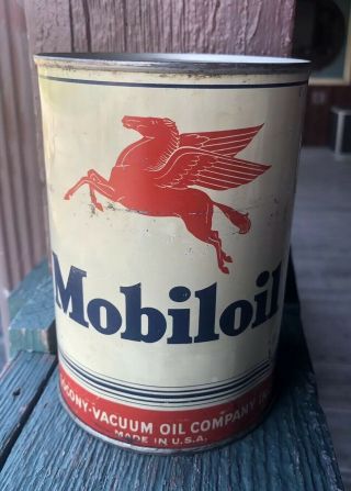Vintage Mobil Motor Oil Can 1940s Full Mobiloil Pegasus Old Stock
