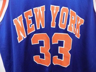 Patrick Ewing York Knicks Jersey (size 44) CHAMPION Vintage (good cond) 5