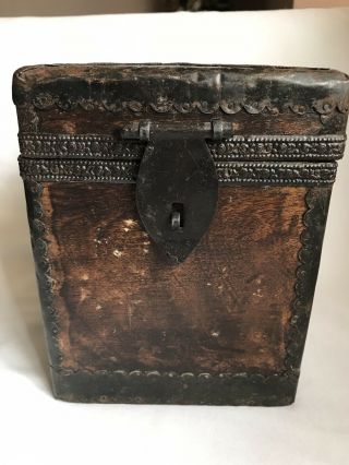 Vintage Look Decorative Or Storage Wood Box With Metal Accents