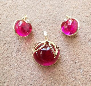 Vintage Sarah Coventry Lucite Apple Jelly Belly Brooch & Earrings Set
