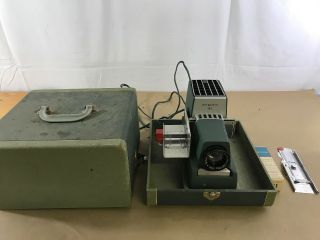 Argus 300 Slide Projector With Case And Extra Bulb Vintage 1950s H3