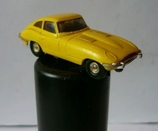 Vintage Atlas Jaguar Xke - Yellow - H O Slot Car Atlas