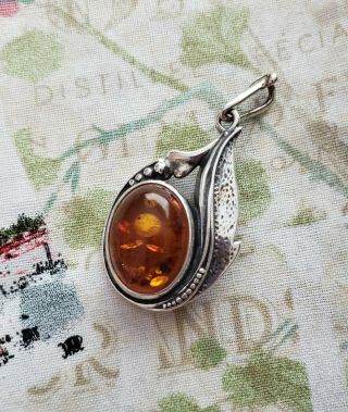 Vintage 925 Sterling Silver Amber Gemstone Floral Leaf Pin Brooch Pendant
