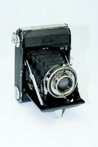 Zeiss Ikon Nettar 515 Folding Camera