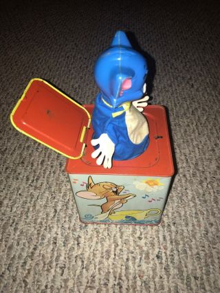VINTAGE MATTEL INTERNATIONAL TOM AND JERRY MUSIC BOX (JACK IN THE BOX) READ DESC 4