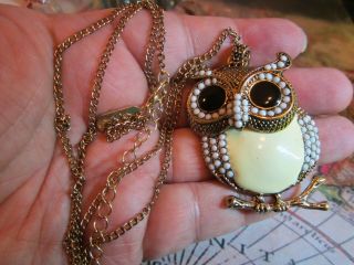 Vintage Bobble Head Horned Owl Gold Tone White Beaded Necklace Articulated Body