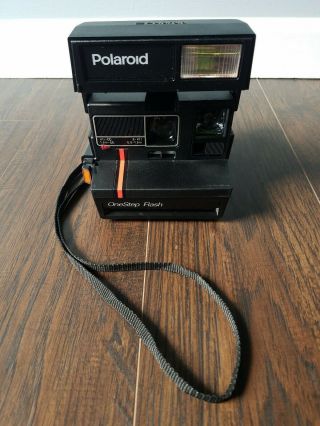 Polaroid One Step 600 Film Black Instant Camera Flash With Strap