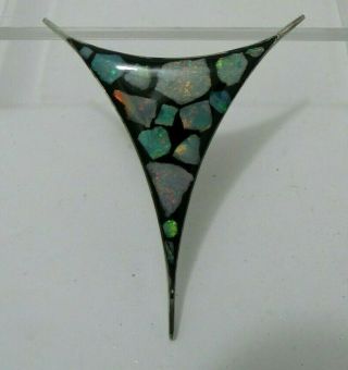 VINTAGE STERLING SILVER OPAL LARGE TRIANGLE STYLE SHAPED BROOCH PIN. 3