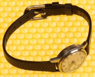 Women ' s Vintage CROTON 17J Mechanical Hand - Wind Watch SWISS MADE WORK WELL 3