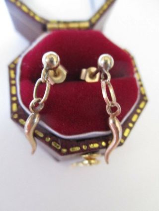 Vintage 9ct yellow Gold Dangle stud drop chilli earrings 9K 375 Cute 2