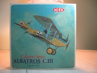 Vintage K&b (aurora) 1/48 Albatros C.  Iii W/battlefield Display Base 1142 - 200