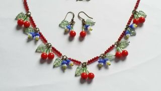 Czech Cherry/White Flower Glass Bead Necklace/Earrings set Vintage Deco Style 3