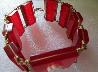 VINTAGE GLOWING CANDY APPLE RED SEE THRU PANEL BRACELET TINY CENTER WHITE CAMEO 4