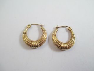 Lovely Vintage Top Quality 9ct Gold Patterned Hoop Earrings.  1.  1g