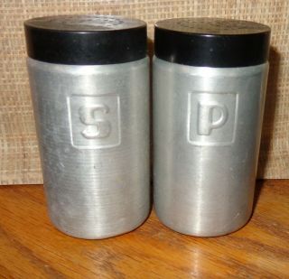Old Vintage Brushed Aluminum Metal Canister Salt & Pepper Shaker Set Range Size
