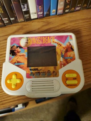 Vintage Kings Of The Beach Hand Held Electronic Video Game Tiger 1988