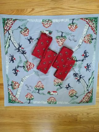 Vintage Horse & Hounds Foxhunting Tablecloth,  4 Coordinating Napkins