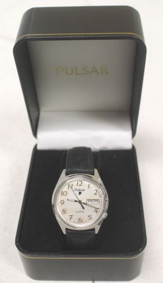 Gents Vintage Pulsar Quartz V513 - 8019 Leather Strap Wristwatch - A16