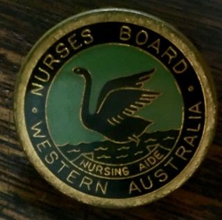 Vintage Enamel Pin Back Sheridan Badge Nurses Board Western Australia Aid