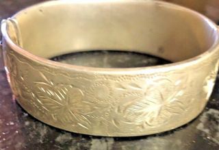 Vintage Solid Silver Bangle Hinged Circa 1960s Heavy 56grms Hallmarked