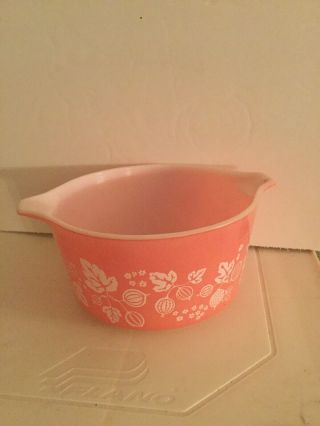 Vintage Pyrex Gooseberry Bowl Mixing Nesting 1 Qt White / Pink Shape