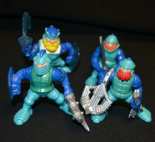 Vintage 1995 Fisher Price Great Adventures Ice Brigade 4 Pc Blue Castle Knights