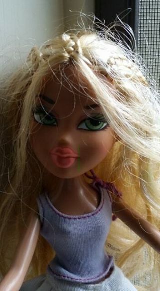 Vtg Bratz Girlz Doll Blonde Hair 10 " Tall Cloe