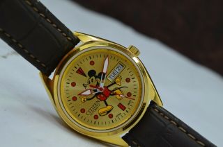 Vintage Citizen Mickey Mouse Gold Plated Day Date 21 Jewels Men ' s Wrist Watch 3