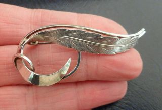 Vintage Jewellery Signed Sterling Silver 925 Stylish Leaf Brooch Pin