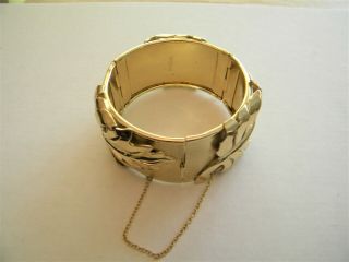 Vintage Whiting & Davis Repousse High Relief Gold Tone Wide Hinged Bracelet 3