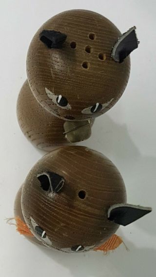 Collectable Vintage SALT & PEPPER Shakers Wooden Cats Leather Ears Bells 9.  5cm 5