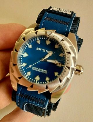 Vintage Animal Watch.  " Zepher " Retro Collectable Animal Sports Watch