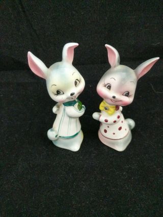 Vintage Enesco Salt Pepper Shakers Foil Label Anthropomorphic Bunny Rabbits
