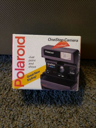 Vintage Polaroid One Step Close - Up Instant 600 Film Camera W/ Strap Box