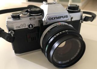 Olympus Vintage Om10 35mm Slr Camera W/ 50mm F1.  8 Lens Film