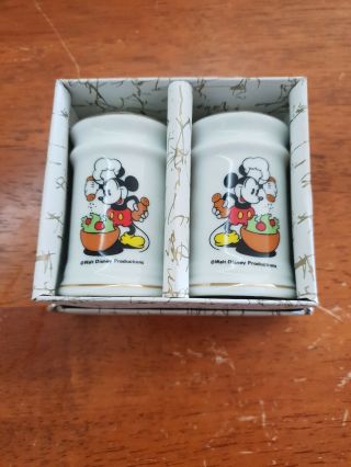 Disney Mickey Mouse: Vintage 1970s Salt & Pepper Shakers (as)