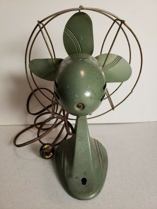 Vintage 1930 ' s Sage Green Dominion Metal Desk/Table Fan Midcentury Art 3
